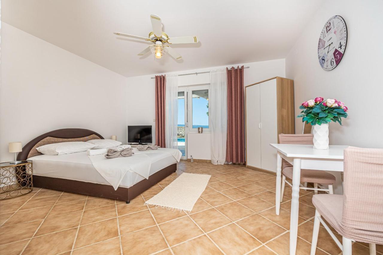 Bella Adria Apartmani Dramalj Exterior photo